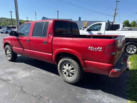 More photos of 2002 GMC Sonoma SLS at Don Wood Chevrolet, OH