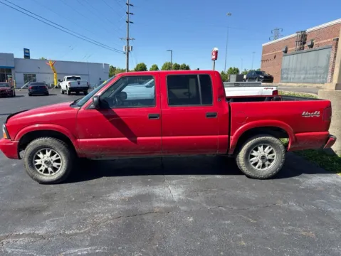 Photos of 2002 GMC Sonoma SLS for sale in Logan, OH at Don Wood Chevrolet