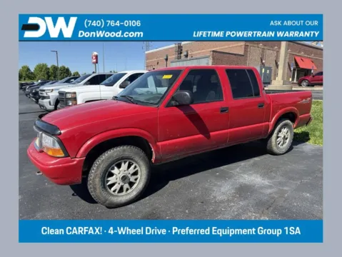 Red 2002 GMC Sonoma SLS for sale in Logan, OH