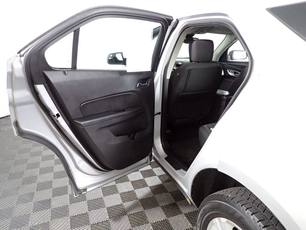 2014 Chevrolet Equinox LS - Photo 27