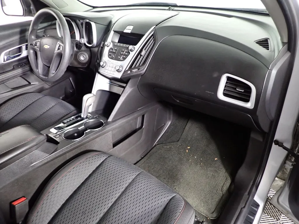 2014 Chevrolet Equinox LS - Photo 33