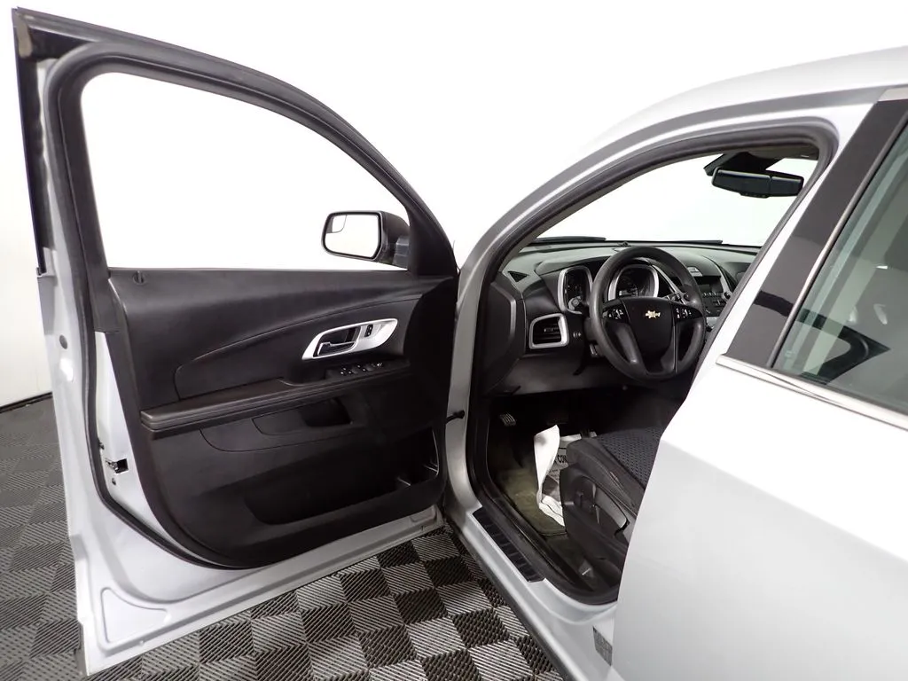 2014 Chevrolet Equinox LS - Photo 15
