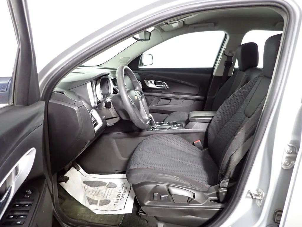 2014 Chevrolet Equinox LS - Photo 17
