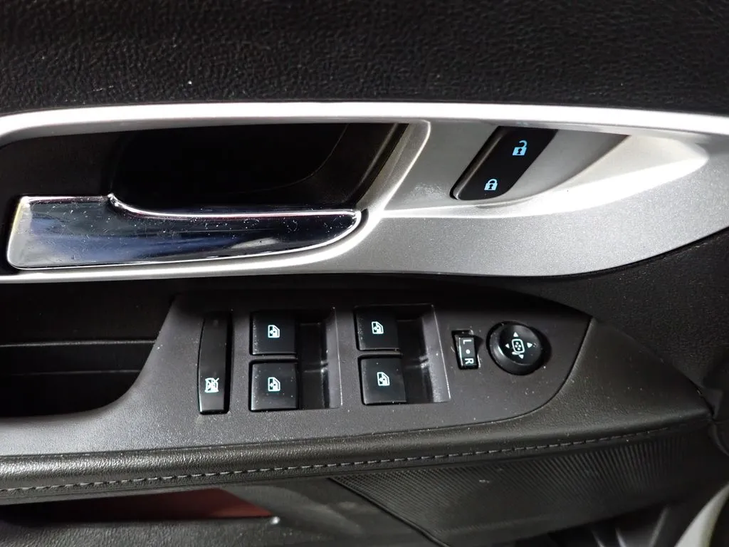 2014 Chevrolet Equinox LS - Photo 16