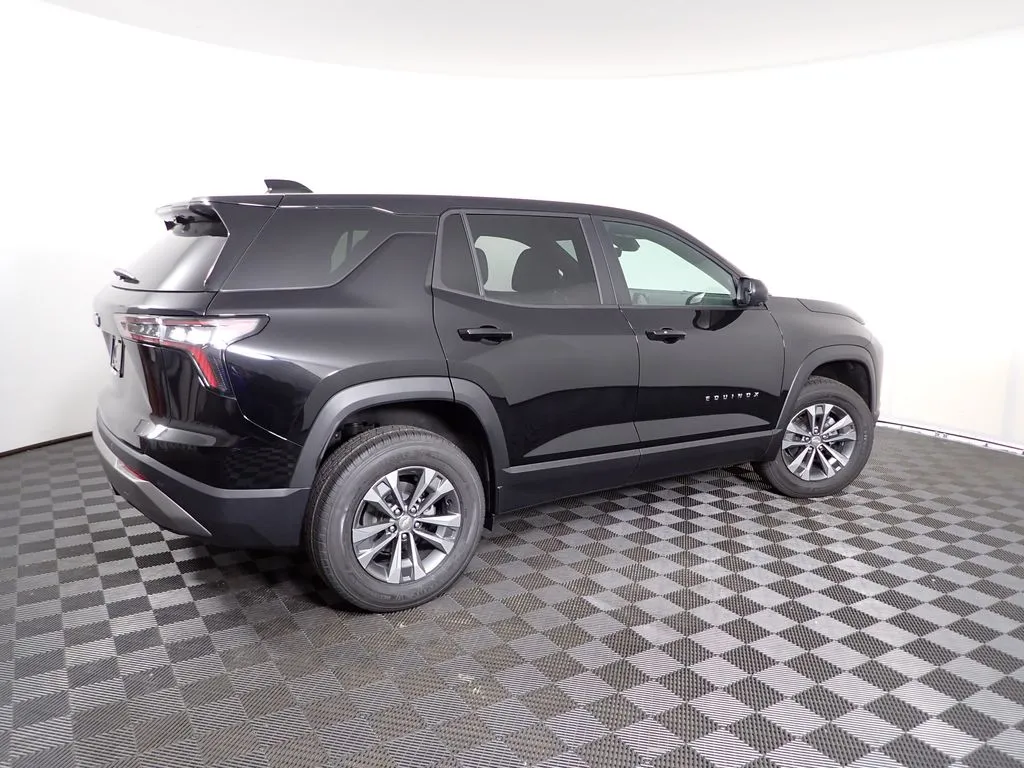 2026 Chevrolet Equinox LT - Photo 19