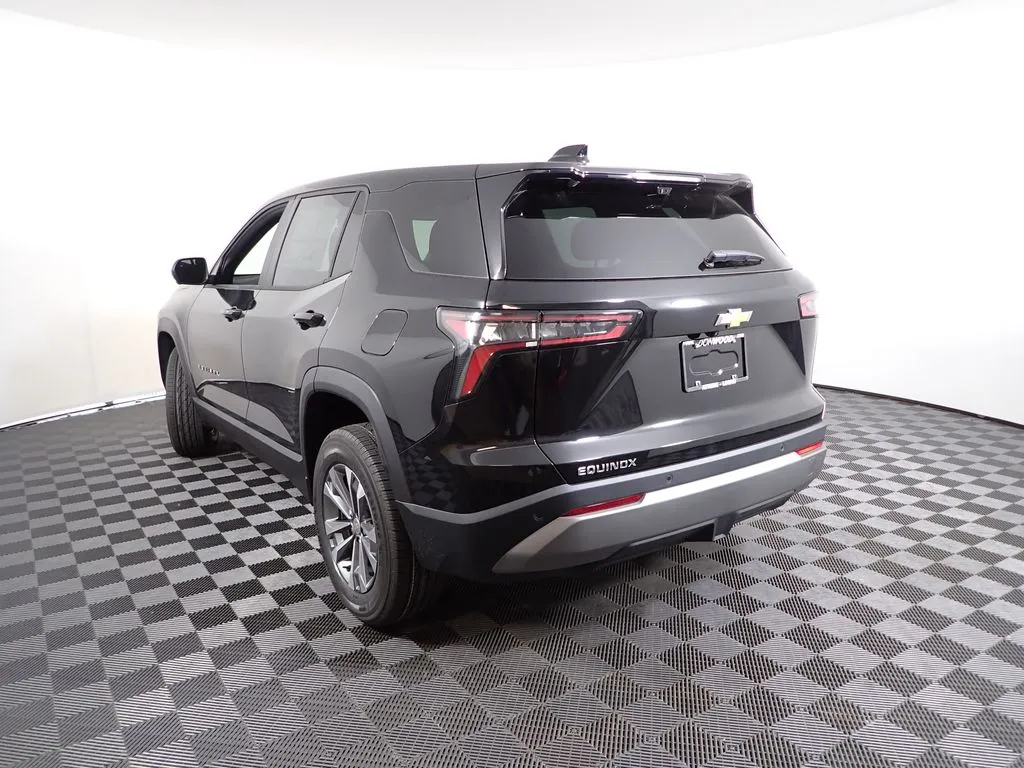 2026 Chevrolet Equinox LT - Photo 14