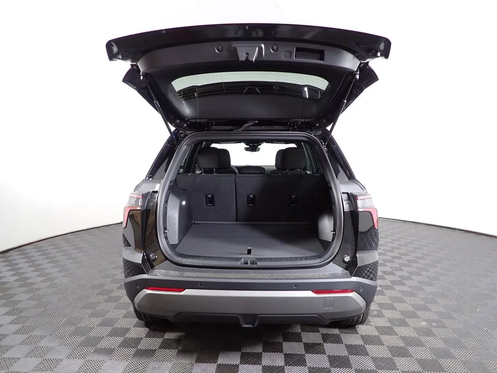 2026 Chevrolet Equinox LT - Photo 16