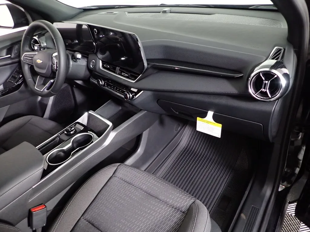 2026 Chevrolet Equinox LT - Photo 37