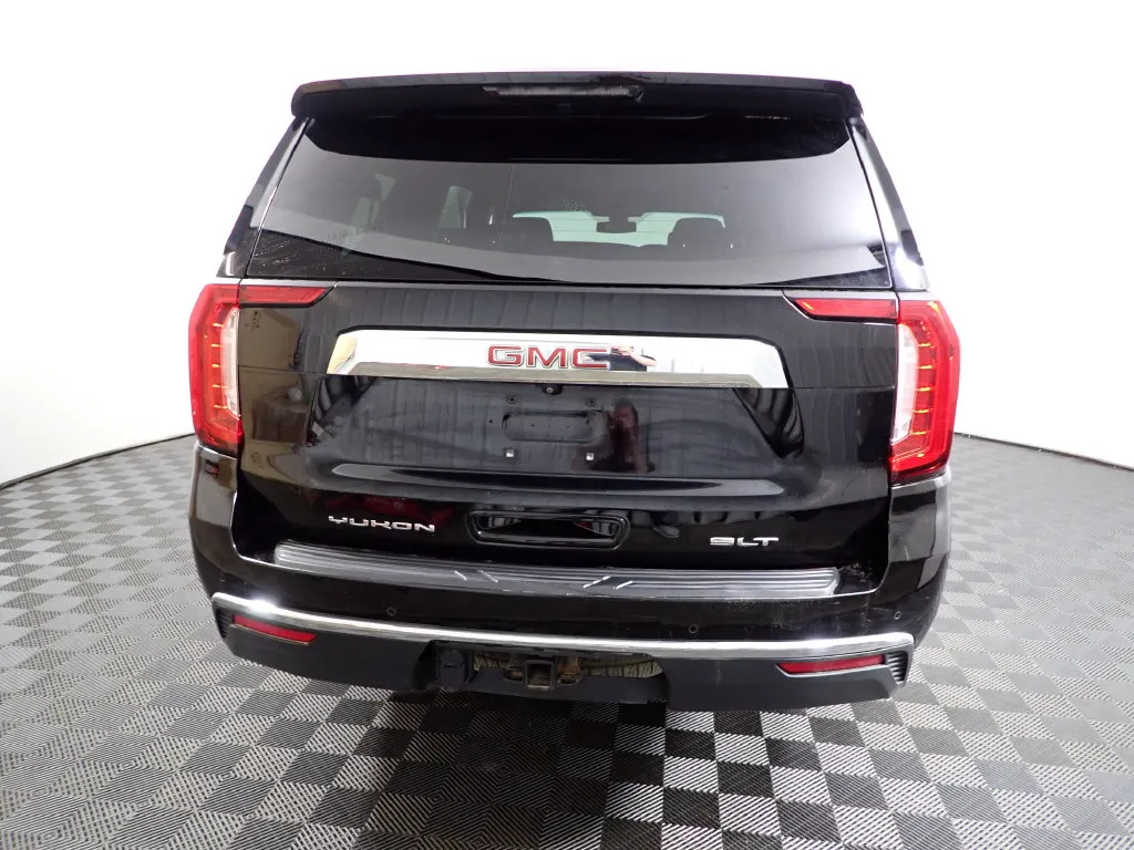 GMC Yukon XL photo 14
