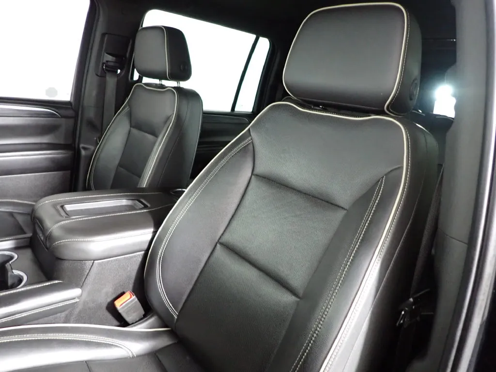 GMC Yukon XL photo 24