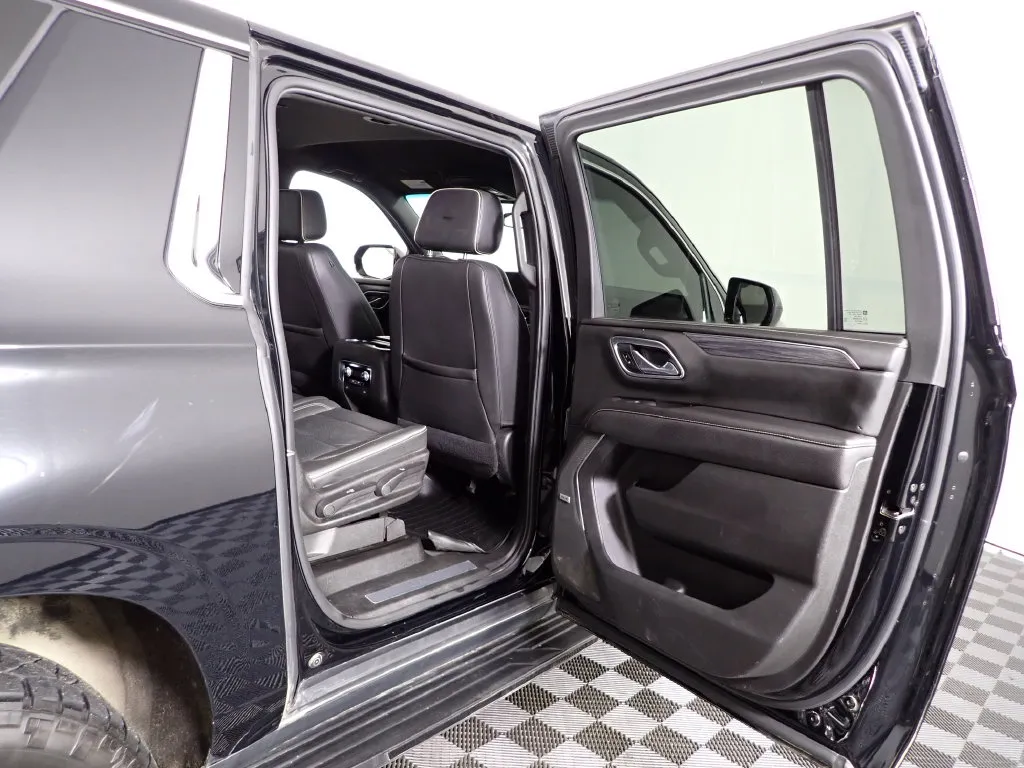 GMC Yukon XL photo 36