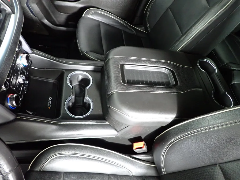 GMC Yukon XL photo 32