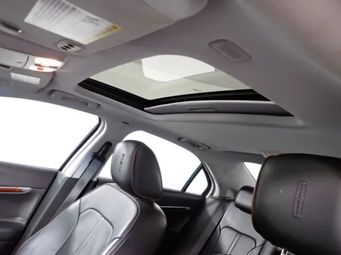 More photos of 2010 Lincoln MKZ at Don Wood Chevrolet, OH