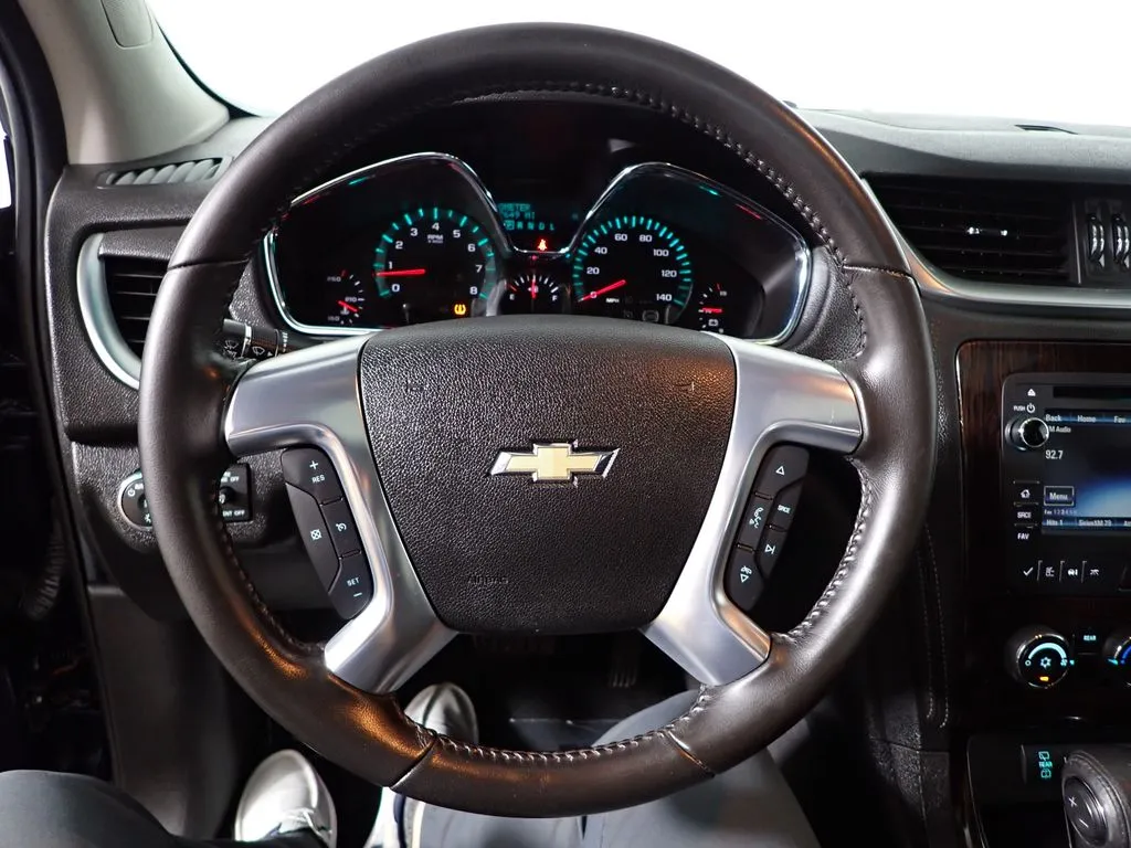 2016 Chevrolet Traverse 1LT - Photo 27