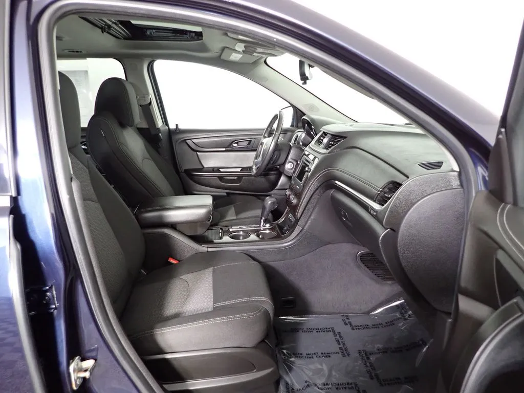 2016 Chevrolet Traverse 1LT - Photo 40
