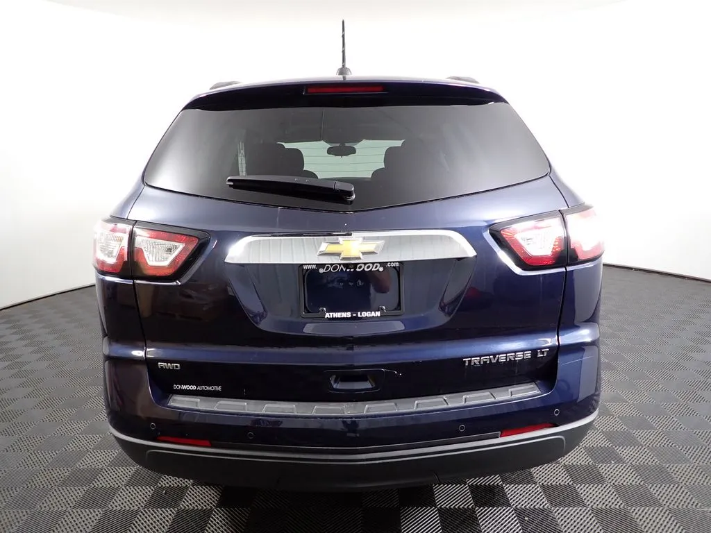 2016 Chevrolet Traverse 1LT - Photo 15