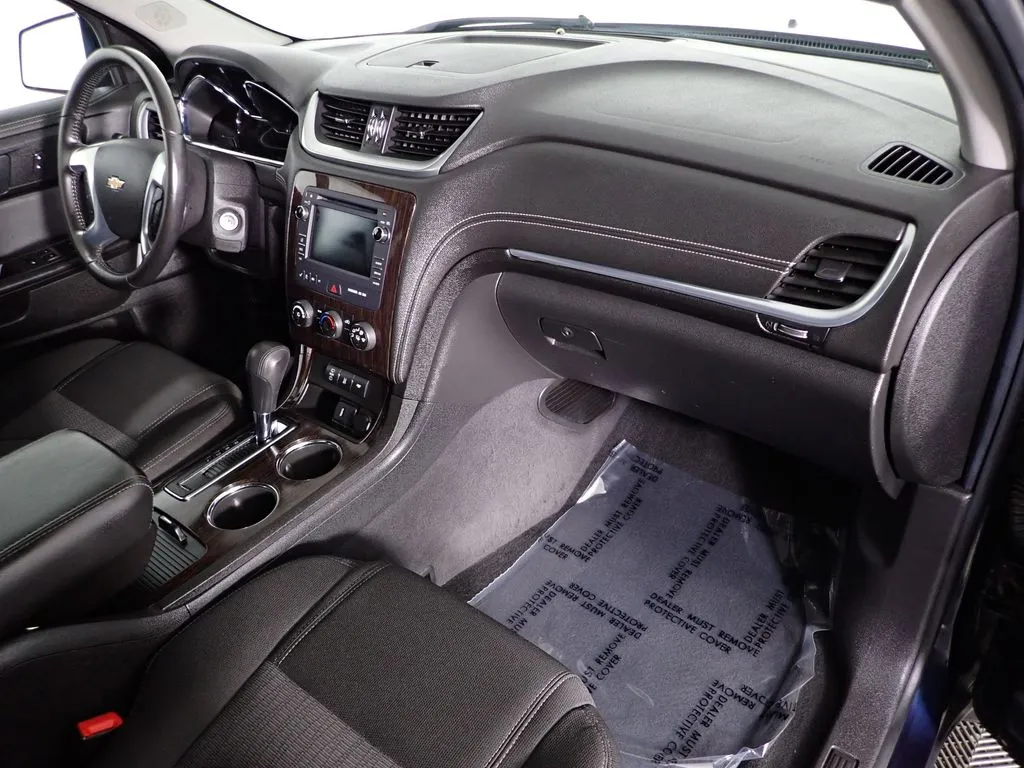 2016 Chevrolet Traverse 1LT - Photo 41