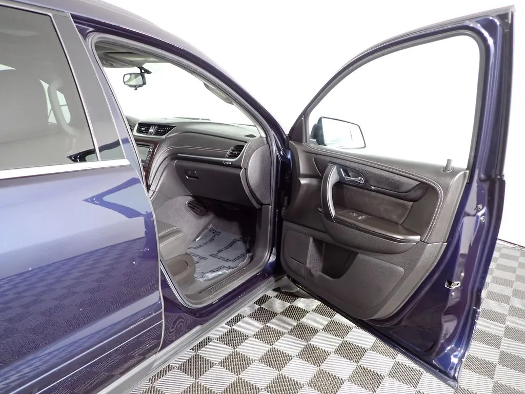 2016 Chevrolet Traverse 1LT - Photo 39