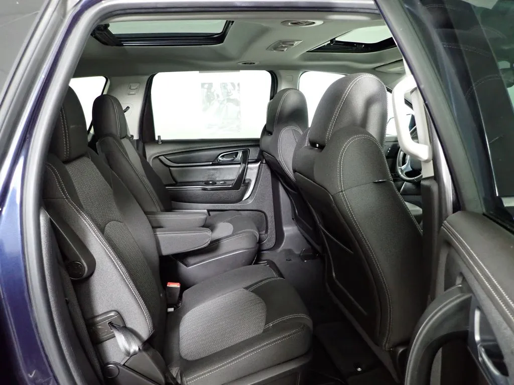 2016 Chevrolet Traverse 1LT - Photo 36