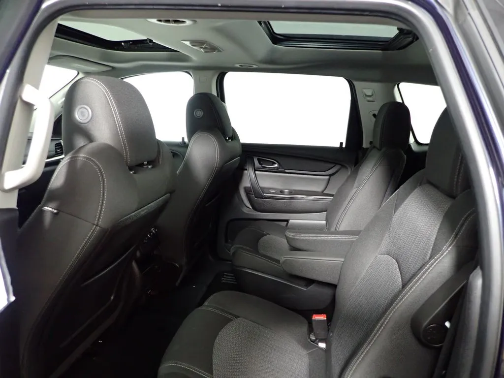 2016 Chevrolet Traverse 1LT - Photo 34