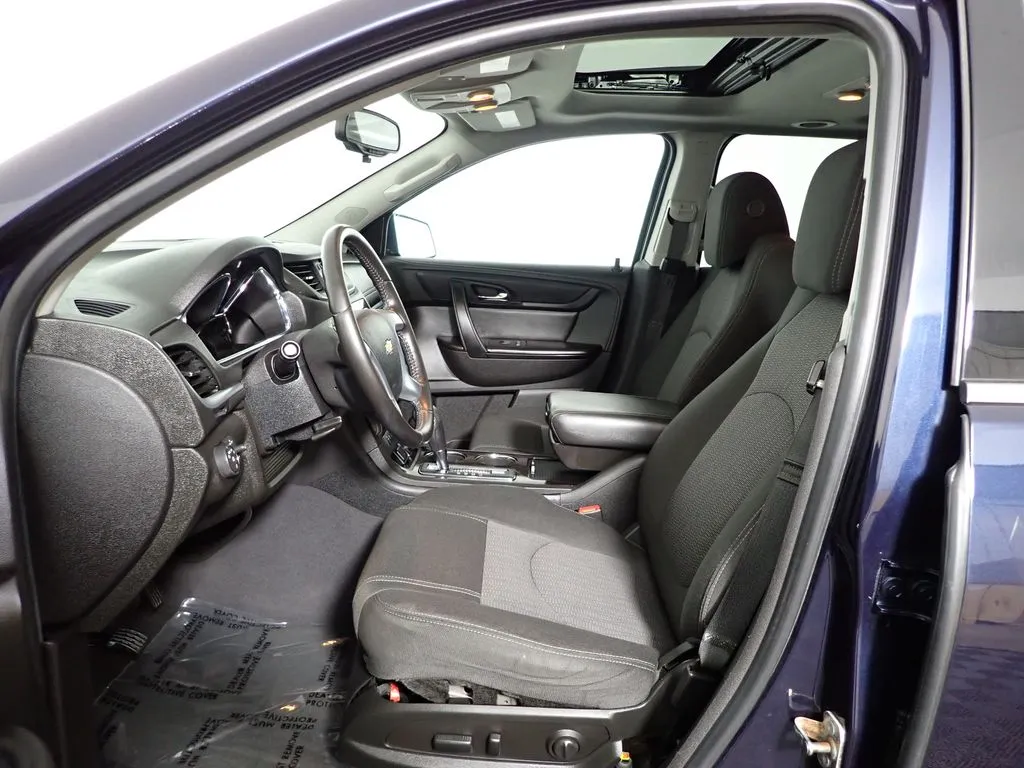 2016 Chevrolet Traverse 1LT - Photo 22