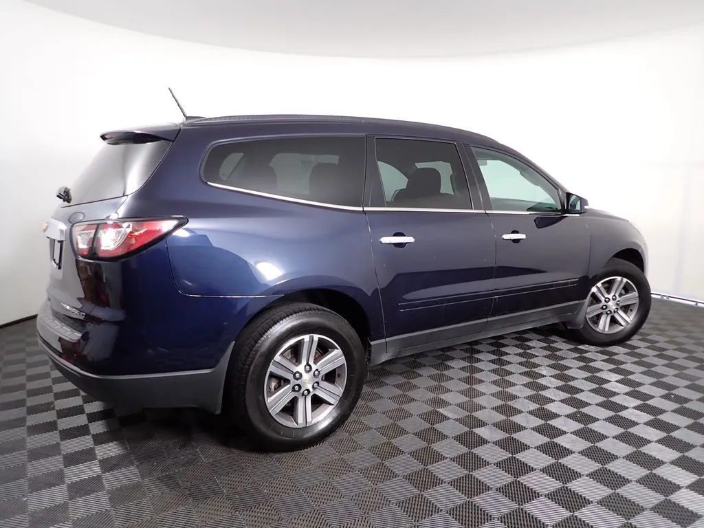 2016 Chevrolet Traverse 1LT - Photo 19