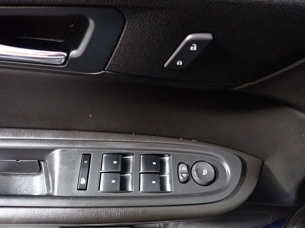 2016 Chevrolet Traverse 1LT - Photo 21