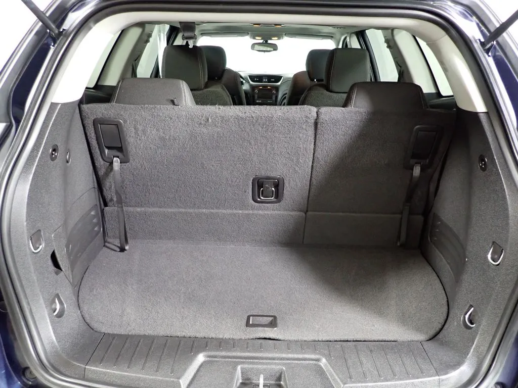2016 Chevrolet Traverse 1LT - Photo 17
