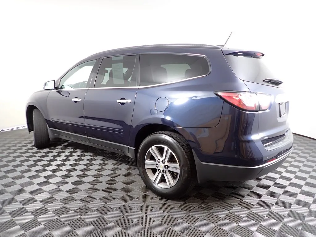 2016 Chevrolet Traverse 1LT - Photo 13
