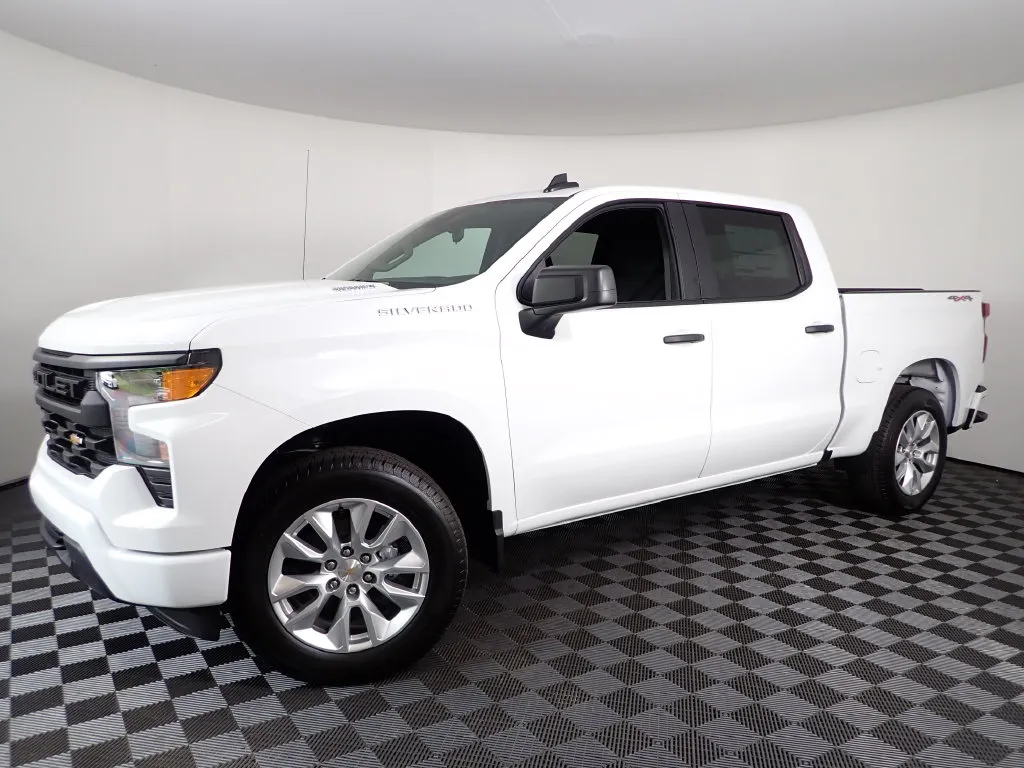Chevrolet Silverado photo 7