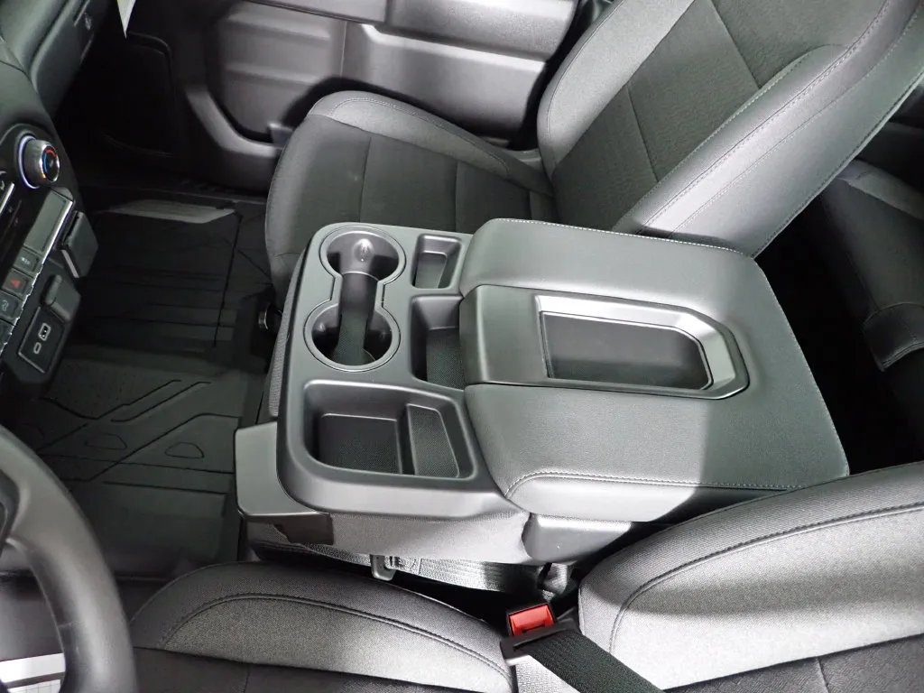 Chevrolet Silverado photo 25