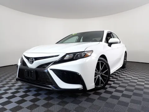 Photos of 2022 Toyota Camry SE for sale in Logan, OH at Don Wood Chevrolet