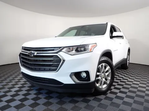 Photos of 2020 Chevrolet Traverse 3LT for sale in Logan, OH at Don Wood Chevrolet