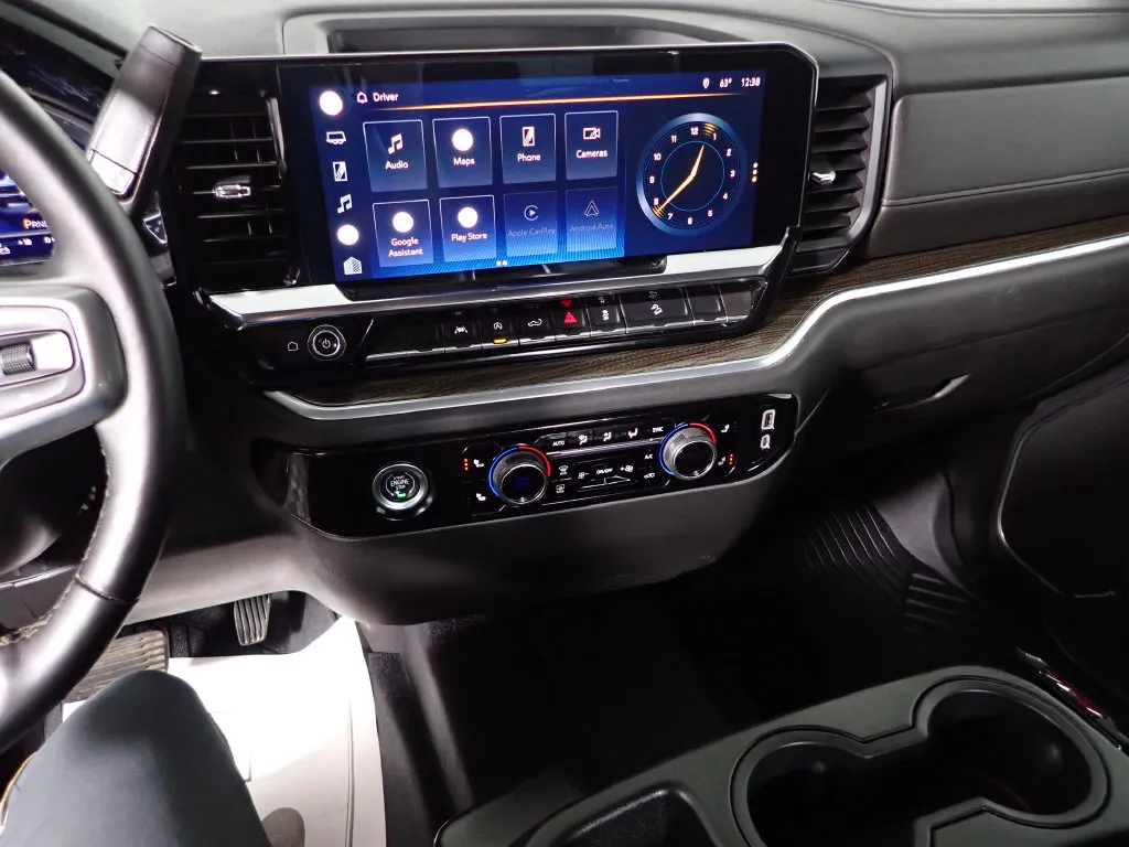 Chevrolet Silverado photo 29