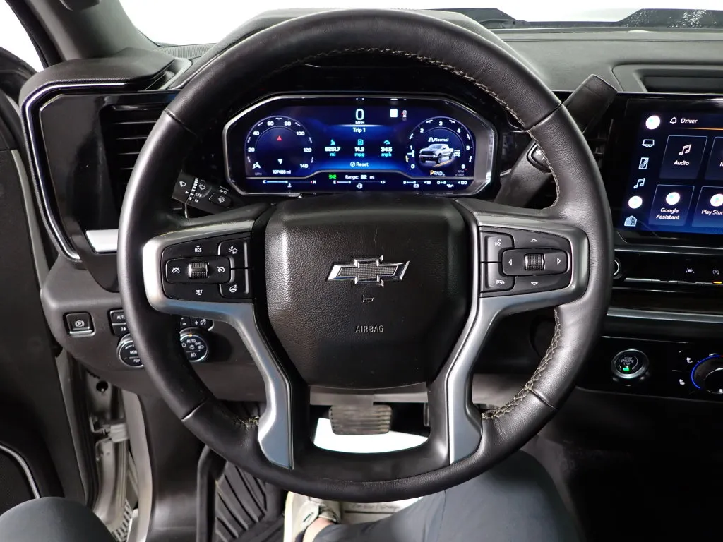 Chevrolet Silverado photo 26