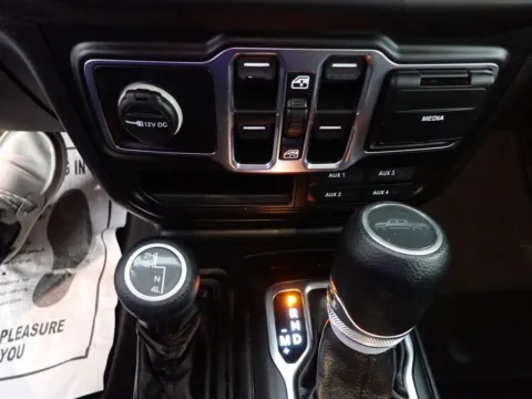 More photos of 2020 Jeep Gladiator Sport at Don Wood Chevrolet, OH