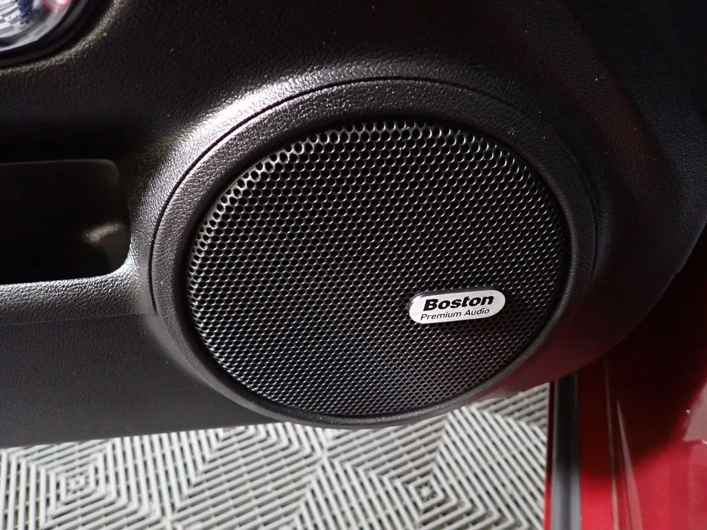 2010 Chevrolet Camaro 2LT - Photo 5