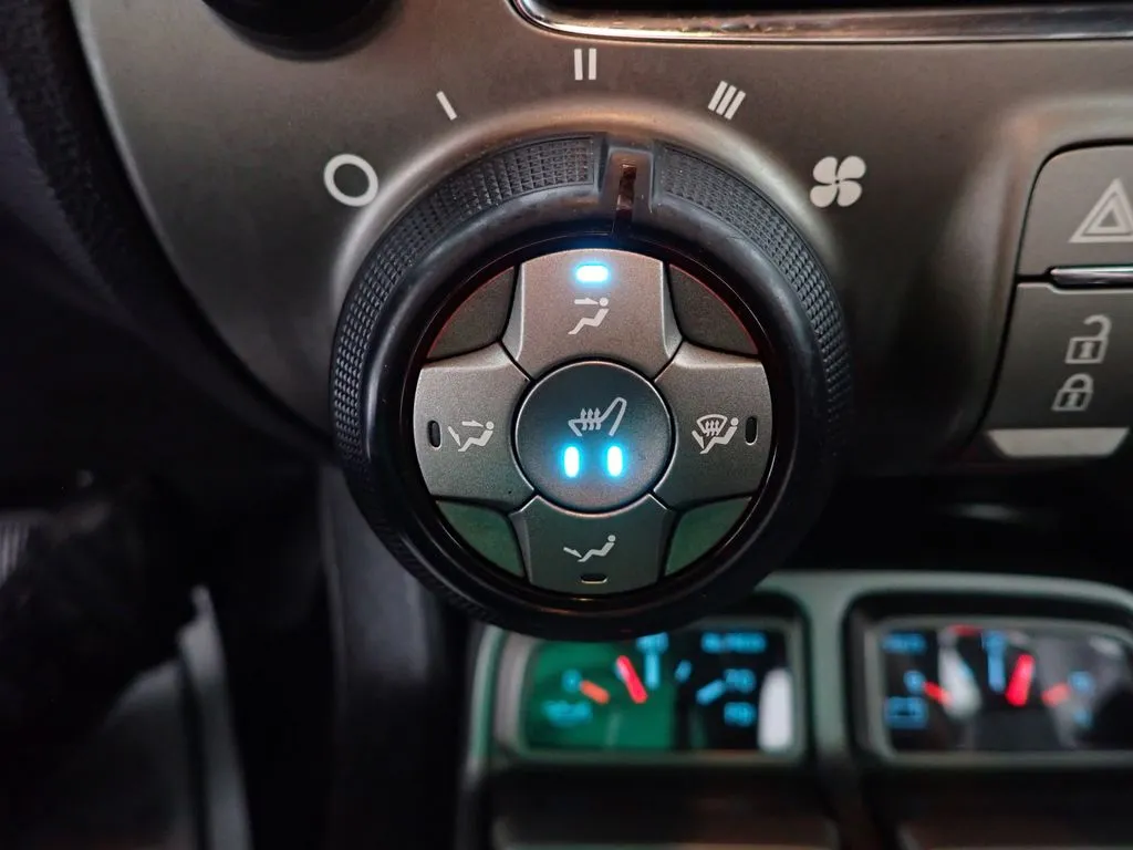 2010 Chevrolet Camaro 2LT - Photo 4
