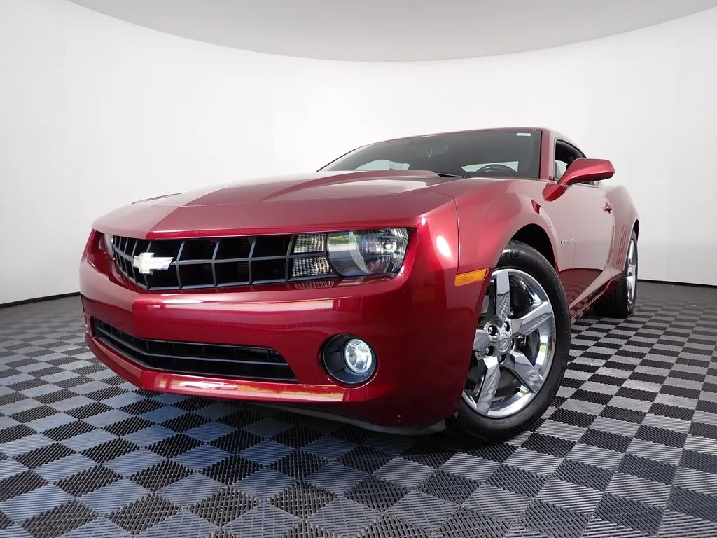 2010 Chevrolet Camaro 2LT - Photo 2