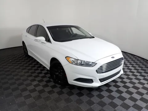More photos of 2013 Ford Fusion SE at Don Wood Chevrolet, OH