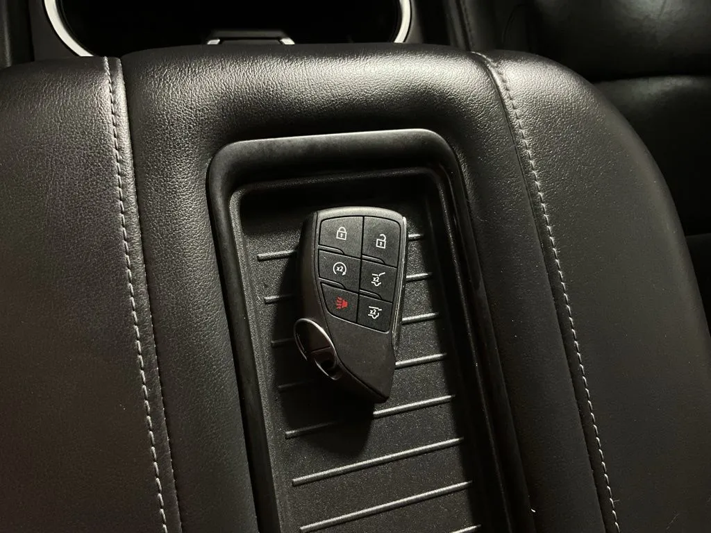 Chevrolet Suburban photo 44