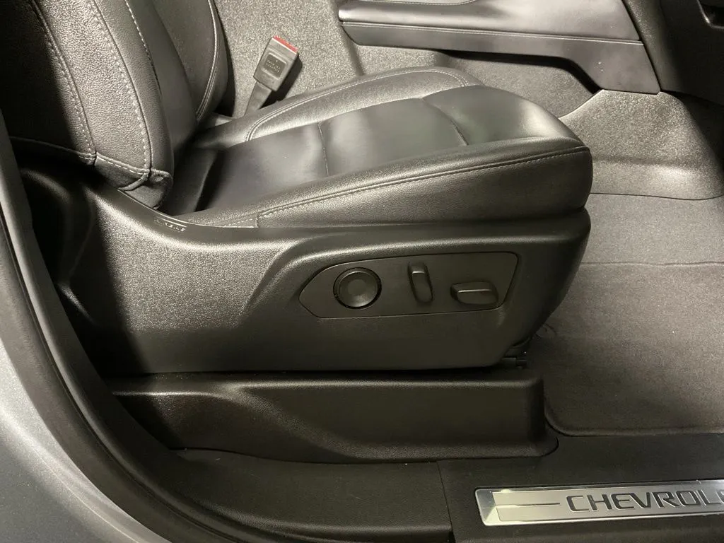 Chevrolet Suburban photo 41