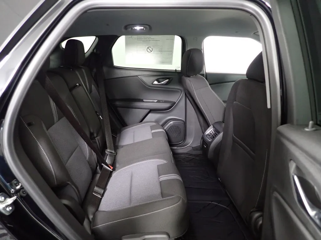 Chevrolet Blazer photo 35