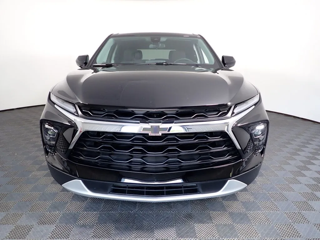 Chevrolet Blazer photo 9