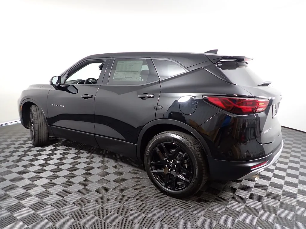 Chevrolet Blazer photo 12