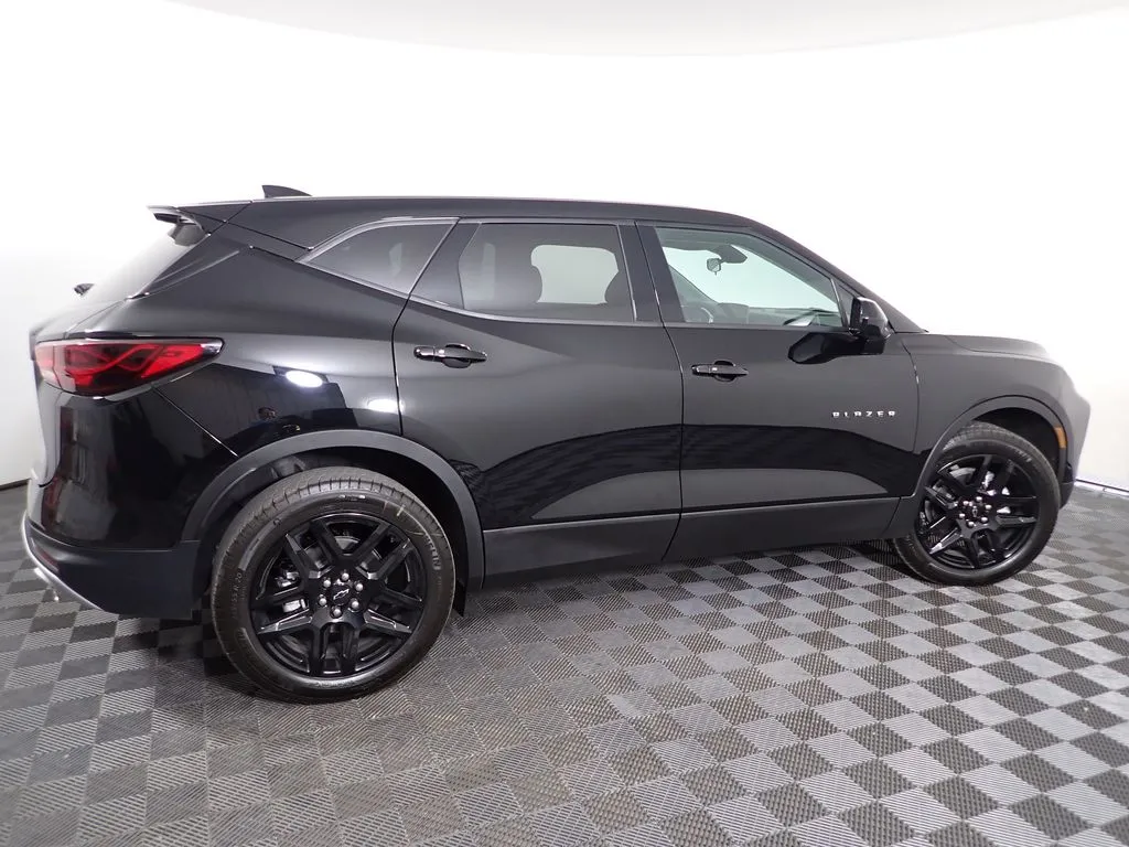 Chevrolet Blazer photo 18