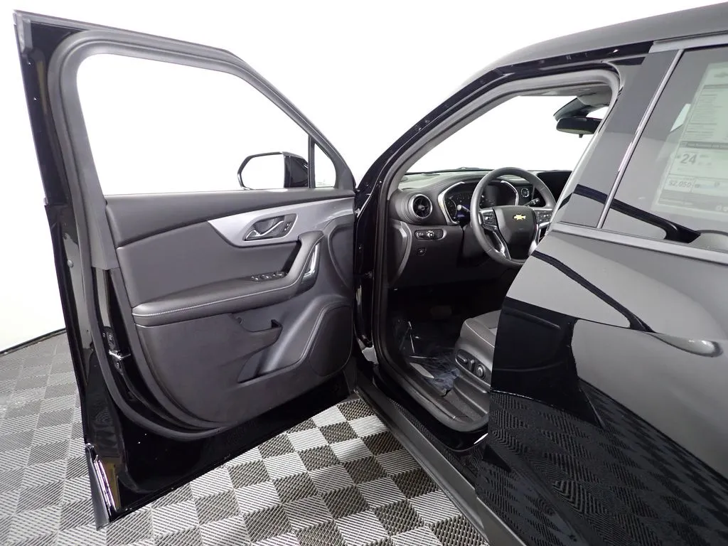 Chevrolet Blazer photo 19