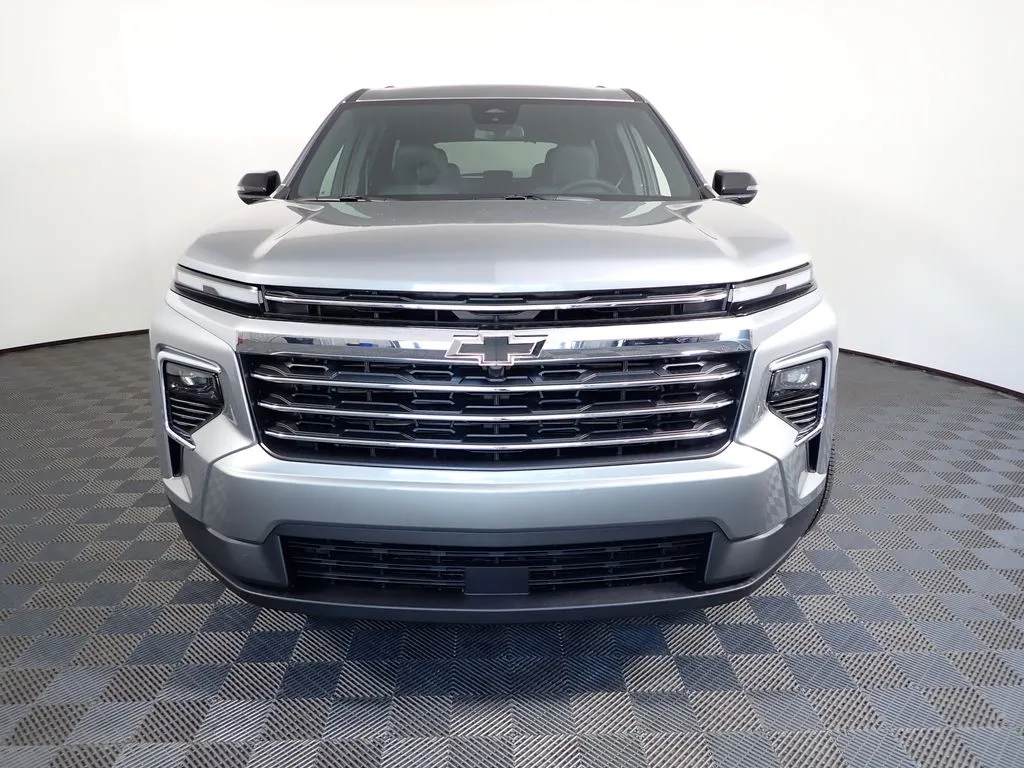 Chevrolet Traverse photo 11