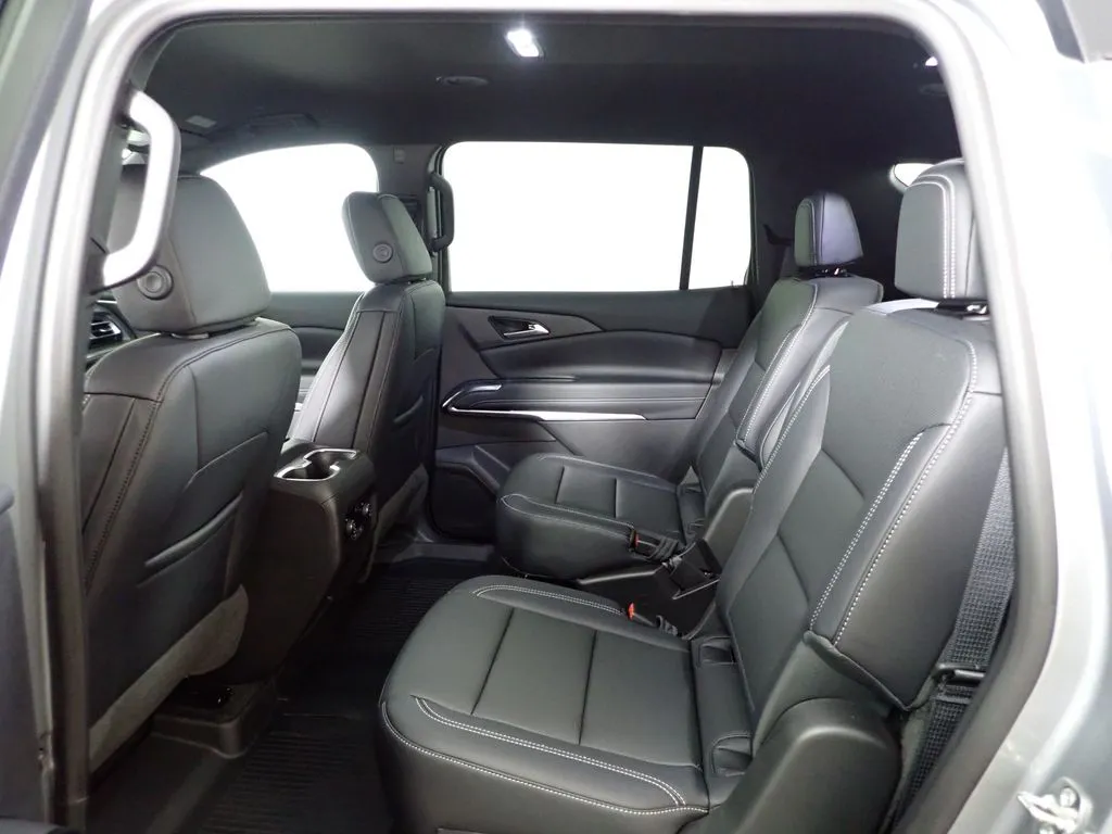 Chevrolet Traverse photo 35