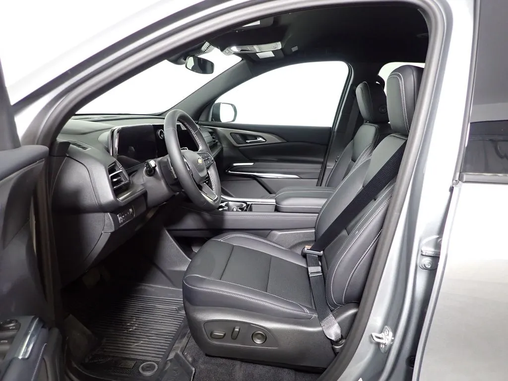 Chevrolet Traverse photo 23